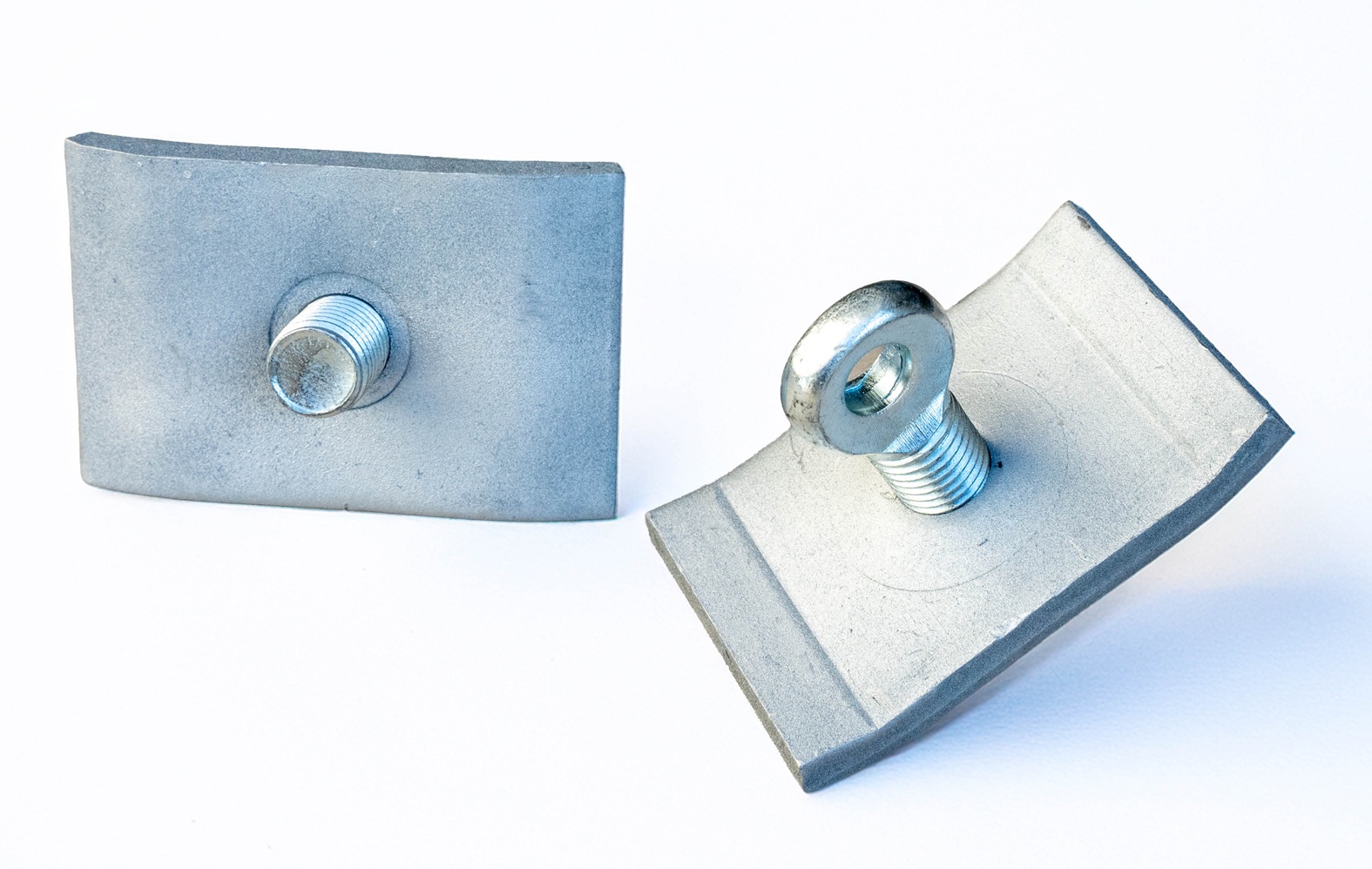 Scaffold eye bolt and plate